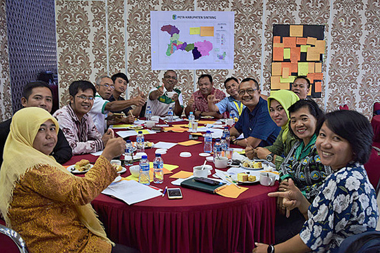 CSF Sintang Green Regency stakeholder dialogue