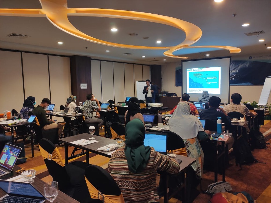 Sharing session by Wahyudin as one of the MFP 3 fellows. Photo by: Abdul Muis Sulaiman