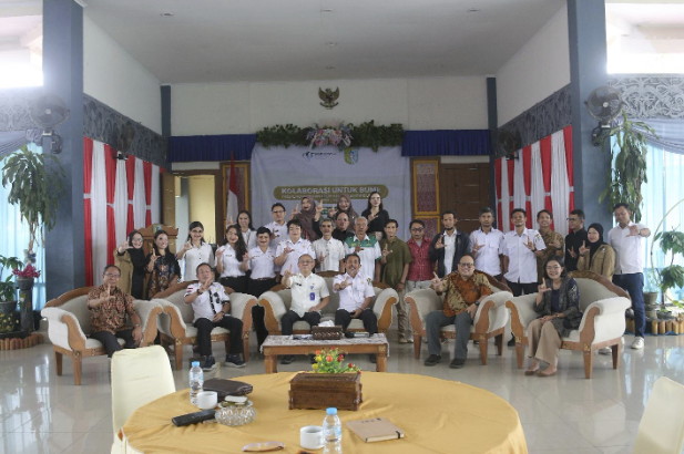 Sintang collaborators with CSF team